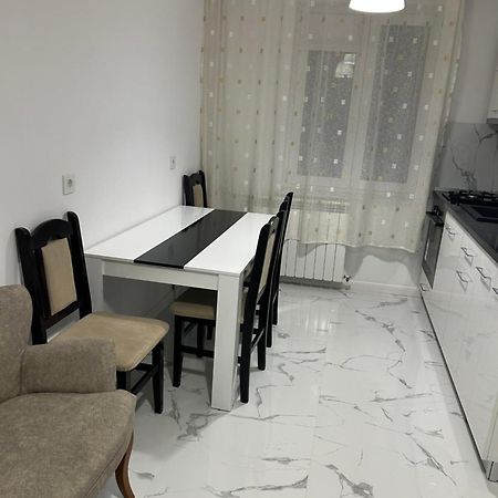 Apartament Central Ramnicu Valcea Ngoại thất bức ảnh