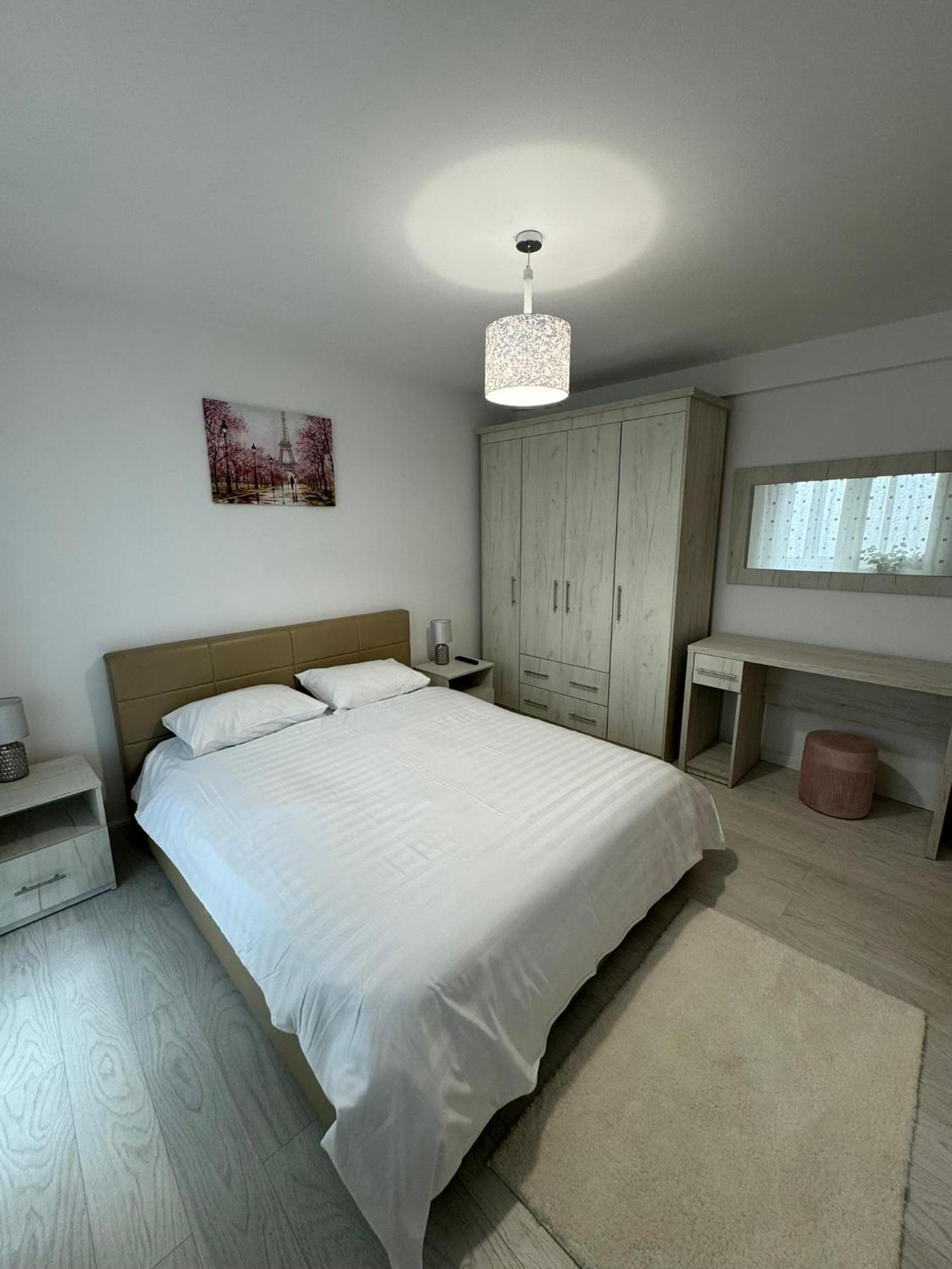 Apartament Central Ramnicu Valcea Ngoại thất bức ảnh