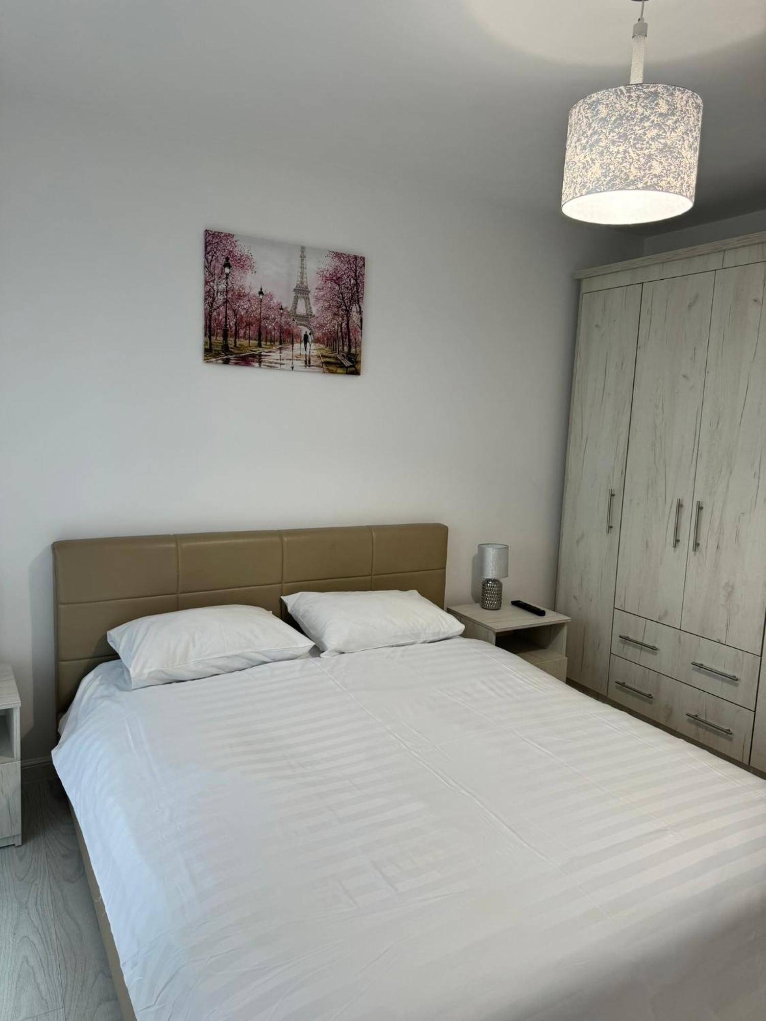 Apartament Central Ramnicu Valcea Ngoại thất bức ảnh