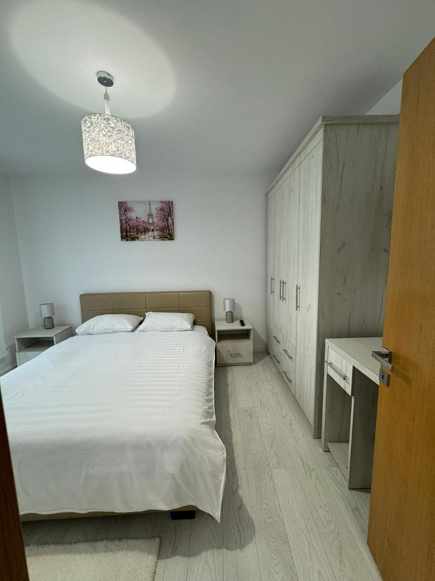 Apartament Central Ramnicu Valcea Ngoại thất bức ảnh
