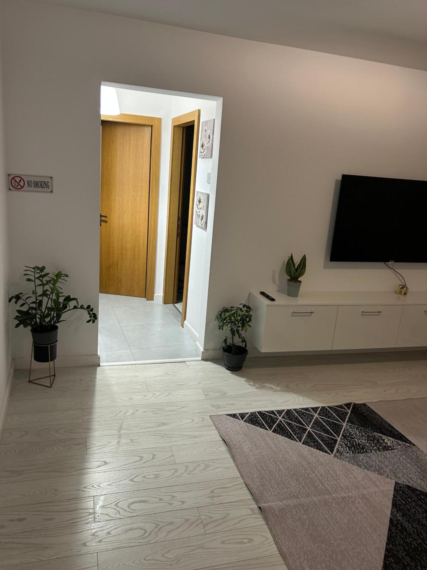 Apartament Central Ramnicu Valcea Ngoại thất bức ảnh